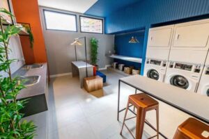 LAVANDERIA LAVANDERIA