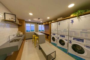 LAVANDERIA LAVANDERIA