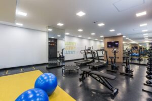 NISS-GENUINE-ACADEMIA-1200x800